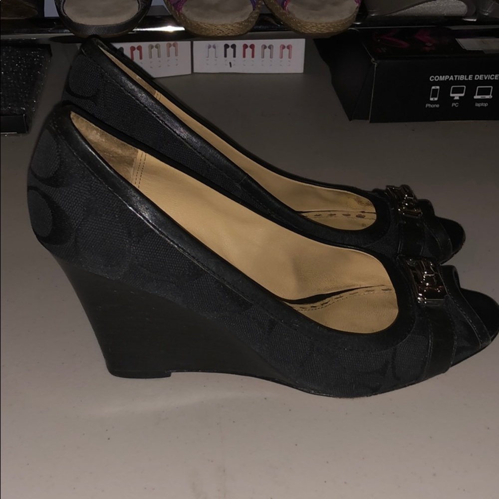 Cute Black Coach Wedges W/Silver Buckle Sz 7.5 - Picture 3 of 8